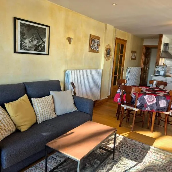 Appartement cosy au cœur de La Féclaz，位于拉菲克拉的酒店