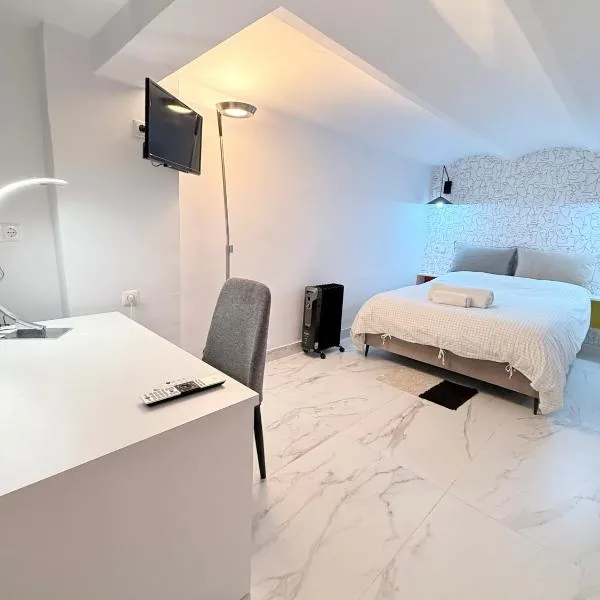 Riad-Entreplanta 2，位于梅利利亚的酒店