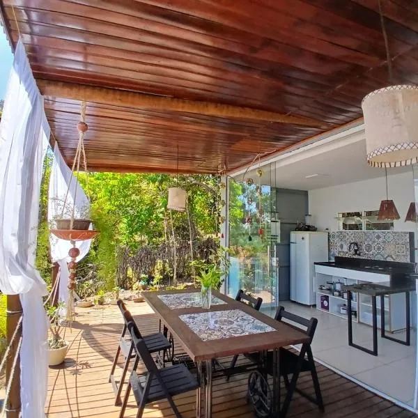 Casa Contêiner Conectada com a Natureza - 5km Praia do Forte - Reserva Sapiranga，位于马塔迪圣若昂的酒店