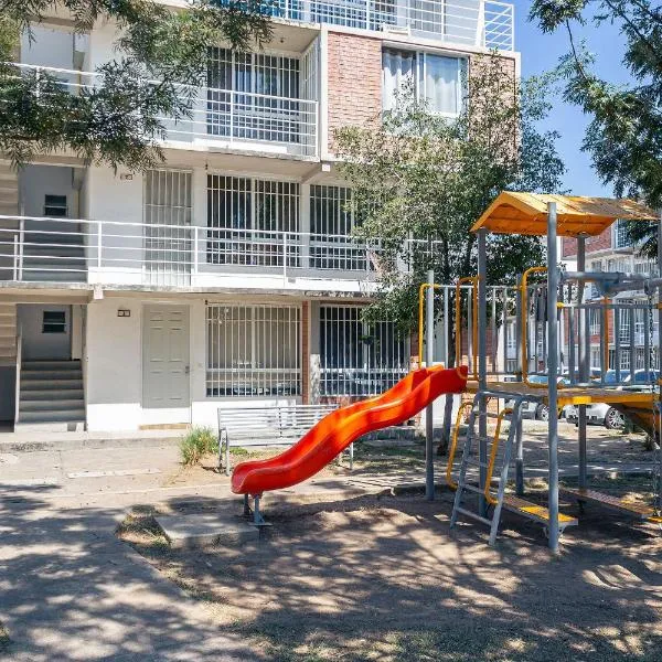 Departamento cerca de Zoológico y Estadio Jalisco，位于瓜达拉哈拉的酒店