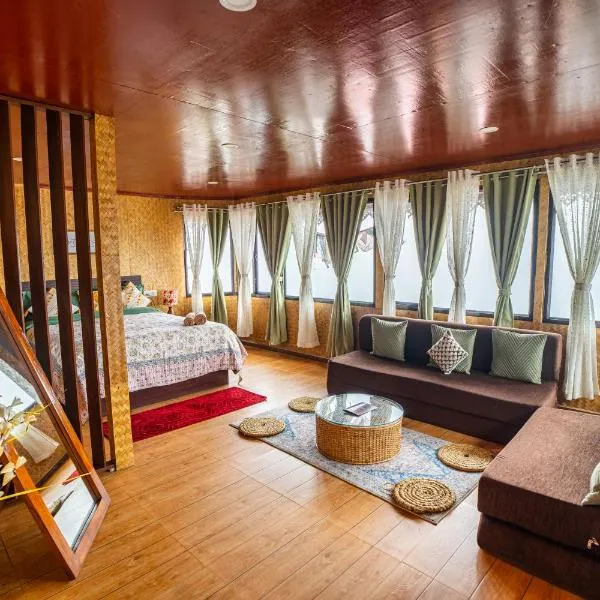 Monratino Himadrie -2 mins walk from Mall Road - All rooms have Kanchenjunga Mountain View，位于大吉岭的酒店