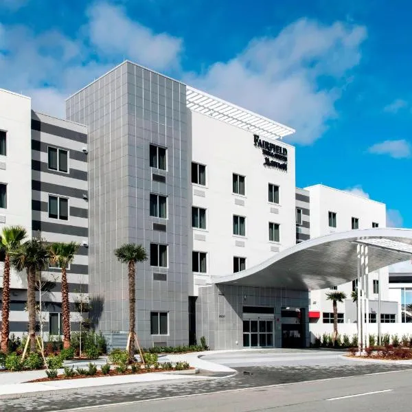 Fairfield Inn & Suites by Marriott Daytona Beach Speedway/Airport，位于代托纳海滩的酒店