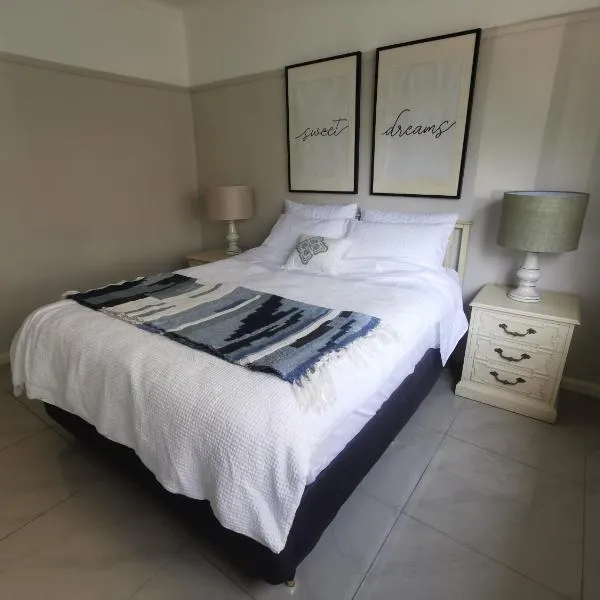 Three Bedrooms House，位于Chullora的酒店