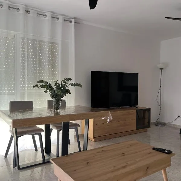 Iberia home beach，位于阿桂拉斯的酒店