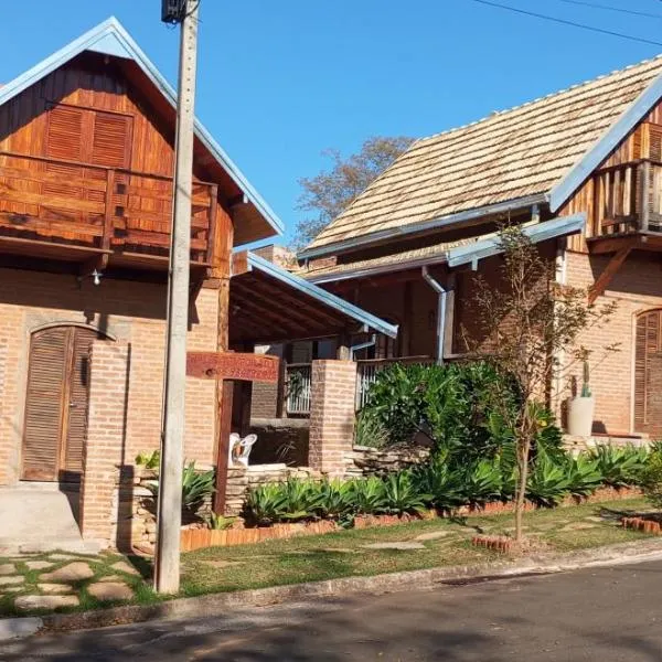 Casa/chalé Furnas - Capitólio MG，位于圣若昂-达巴拉的酒店