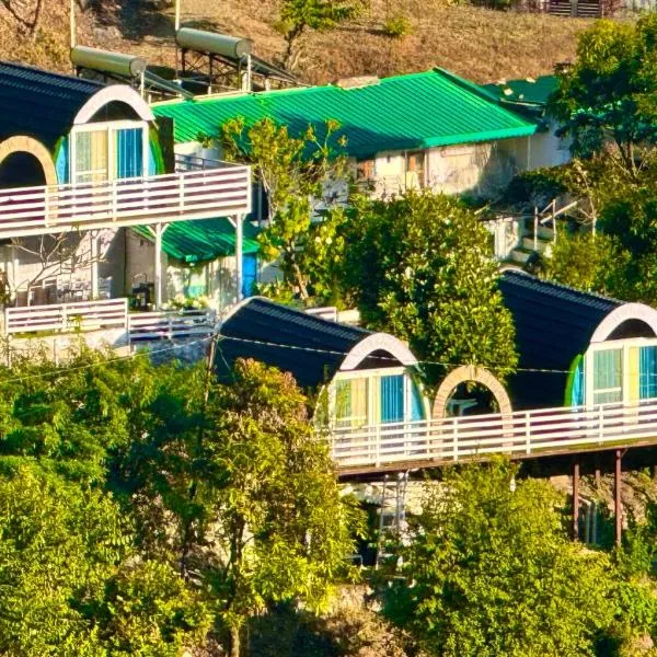 White Tara Healing And Art Retreat，位于德拉敦的酒店