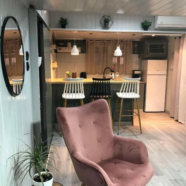 Cozy Home Kanali, Preveza，位于卡纳里奥的酒店