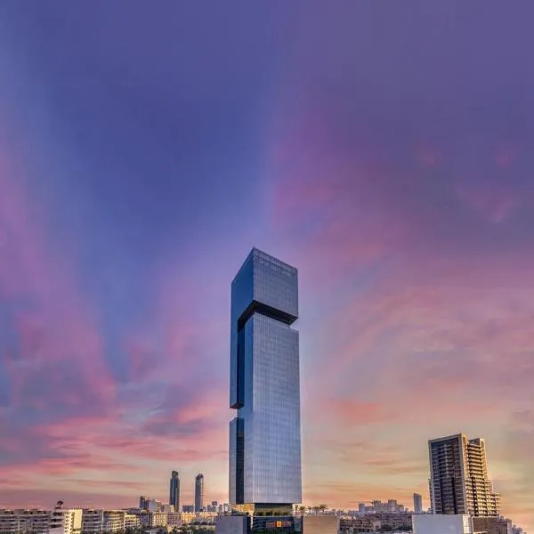 The First Collection Dubai Jumeirah Village Circle, a Tribute Portfolio Hotel，位于迪拜的酒店