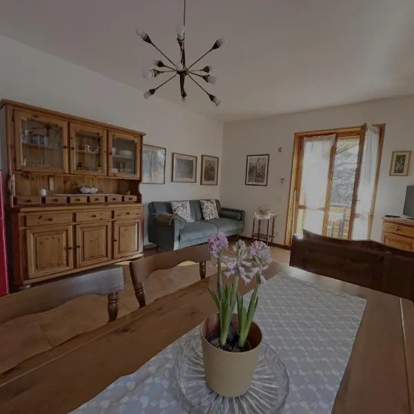 Casa Giusy，位于Rovetta的酒店