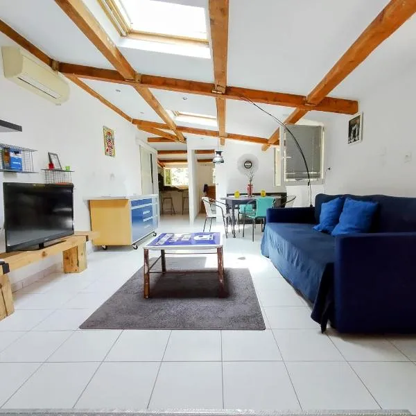 L'Atelier en Cévennes - Logement 55m2，位于Deaux的酒店