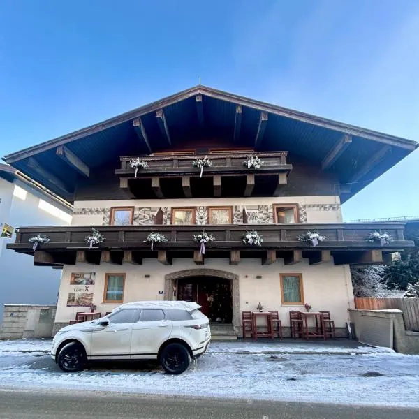 Pension Max SUMMERCARD INCLUDED，位于滨湖采尔的酒店