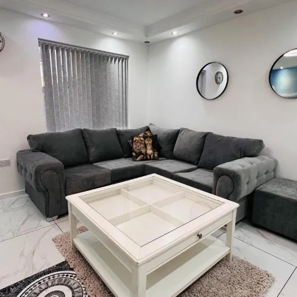 3-Bed House in Northolt，位于Northolt的酒店