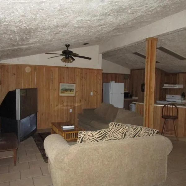 Suwannee River Rendezvous，位于Mayo的酒店