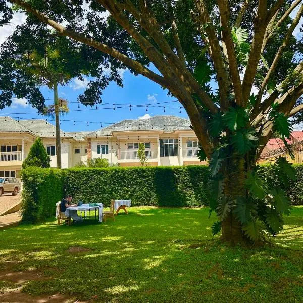 Hotel Alvers，位于Mukono的酒店