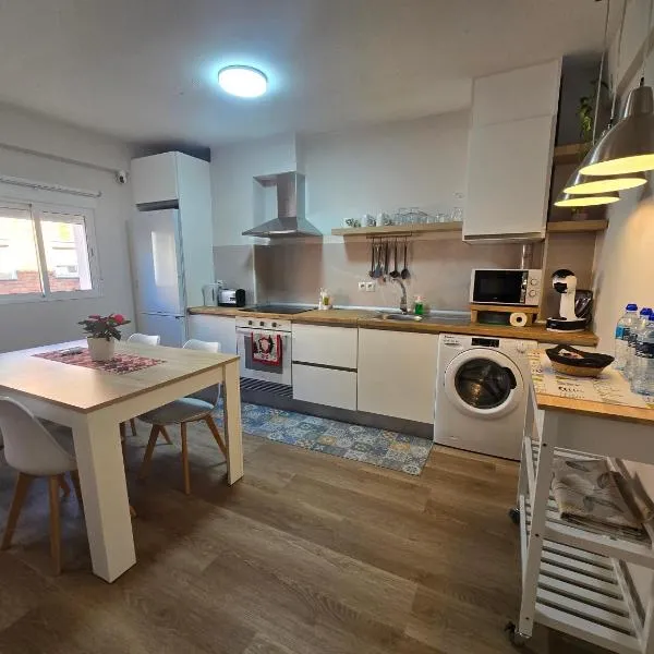 Martita Home，位于萨拉戈萨的酒店