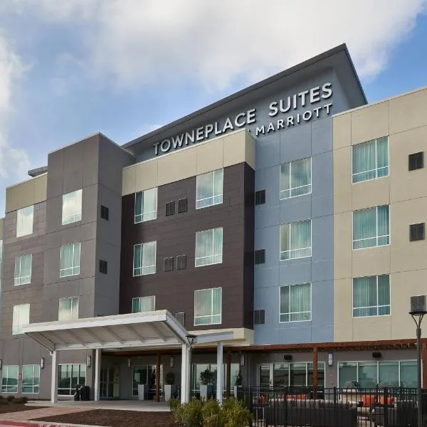 TownePlace Suites Fort Worth Northwest Lake Worth，位于沃思堡的酒店