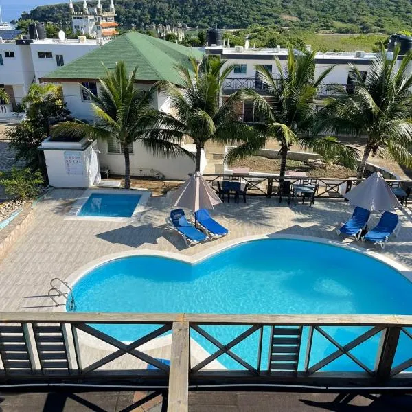 hotel la ensenada，位于蓬塔露奇亚的酒店