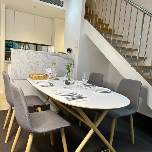 Modern Loft Retreat in Barton Canberra ACT near Parliament House，位于Barton的酒店