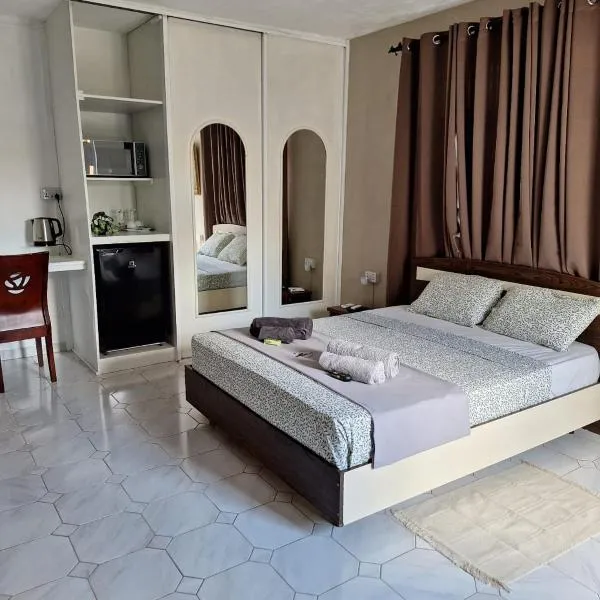 R Garden Studio 1 - Ensuite avec accès privé et indépendant，位于Baie du Tombeau的酒店