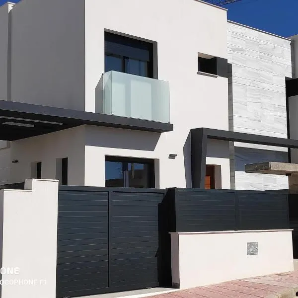 CASA CALMA - Townhouse，位于圣胡安德洛斯特雷罗斯的酒店