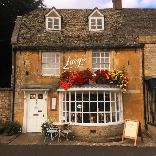 Lucy's Tearoom，位于斯托昂泽沃尔德的酒店