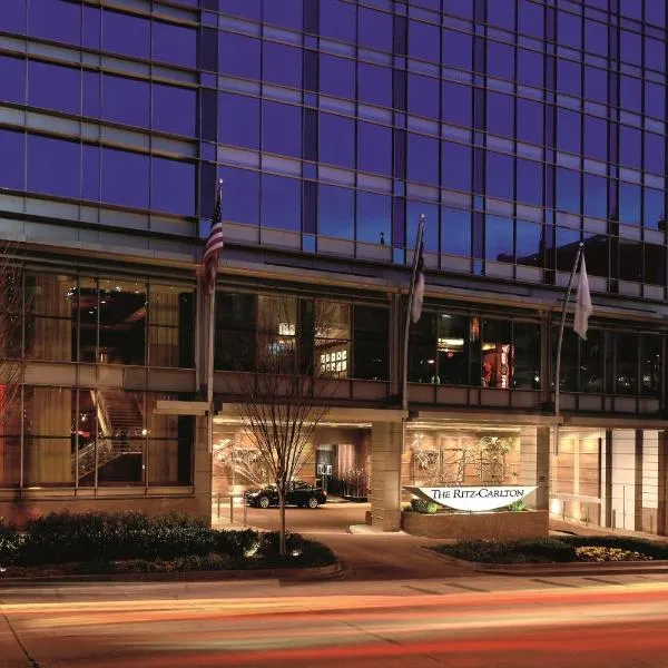 夏洛特丽思卡尔顿酒店，位于夏洛特的酒店