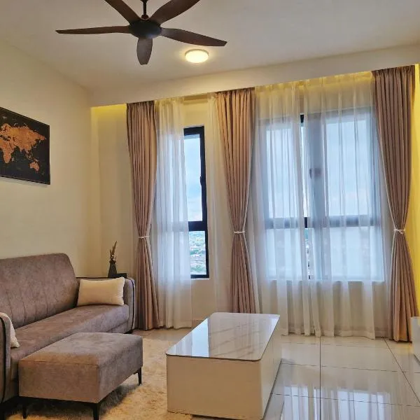 Luxury Accommodation Trio Bukit Tinggi，位于巴生的酒店