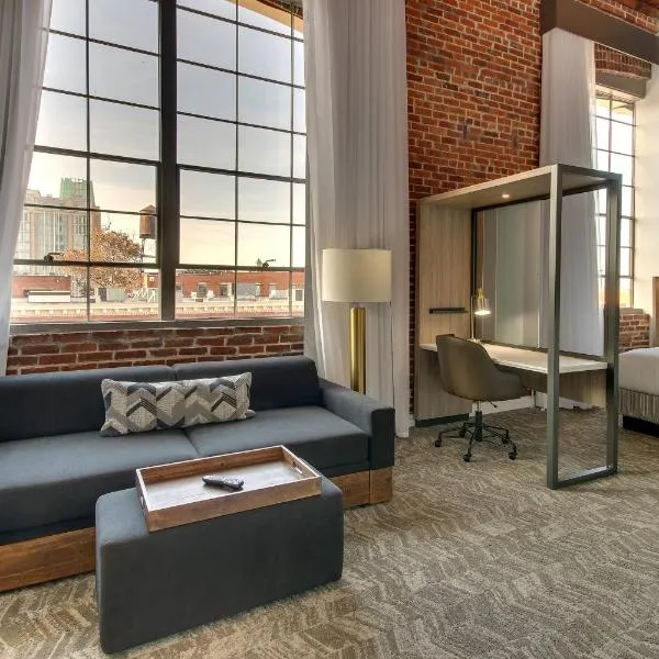 SpringHill Suites by Marriott Montgomery Downtown，位于蒙哥马利的酒店