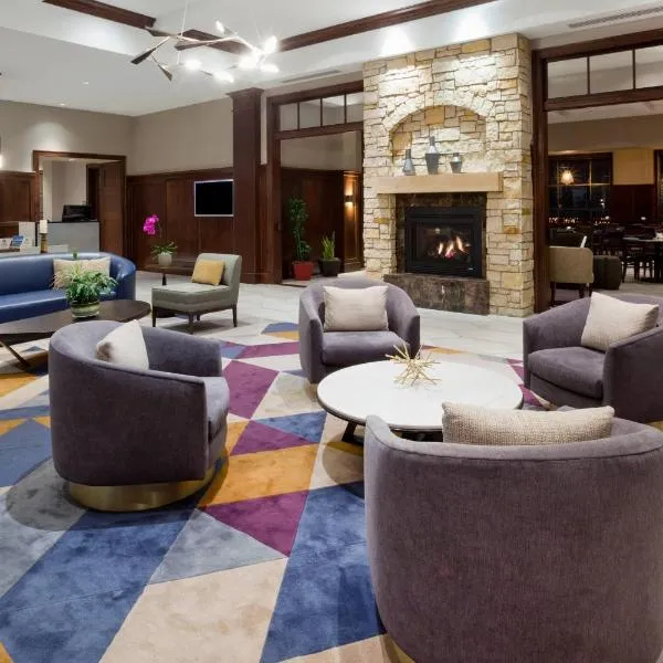 Sheraton St Paul Woodbury Hotel，位于伍德伯里的酒店