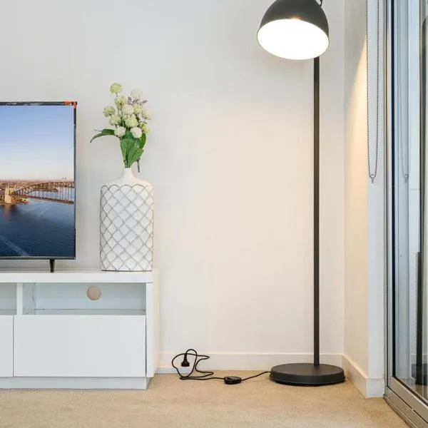 Aircabin - Gordon - Modern - 2 Beds Apt Free Park，位于Gordon的酒店