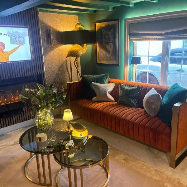 2 Bed Cottage - Central Bawtry - High End Furnishings,位于鲍特里的酒店