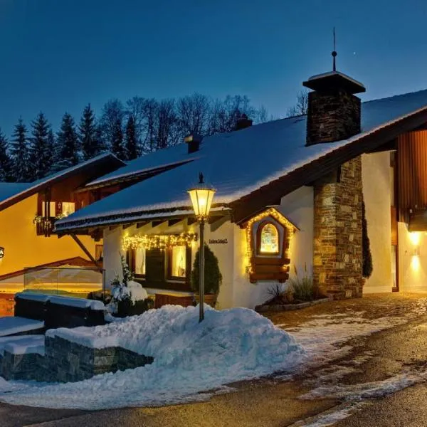 DIANA Naturpark Hotel - Partnerbetrieb von "Oberstaufen PLUS GOLF"，位于上施陶芬的酒店