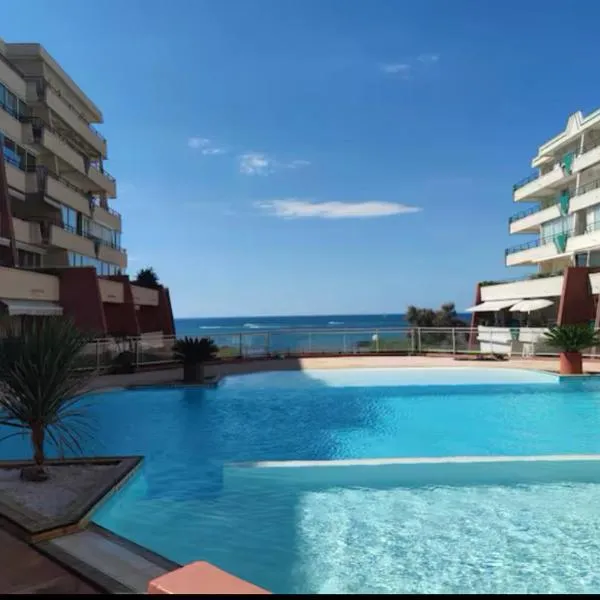Sète location joli appartement Corniche 4 pers，位于塞特港的酒店
