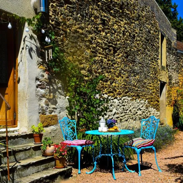 Loveshack France，位于Culan的酒店