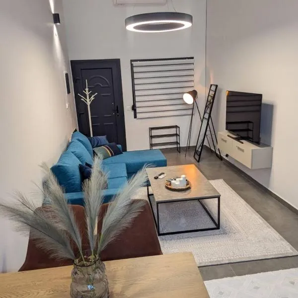 Luxury Loft Μοντέρνο διαμέρισμα 2 επιπέδων，位于詹尼察的酒店