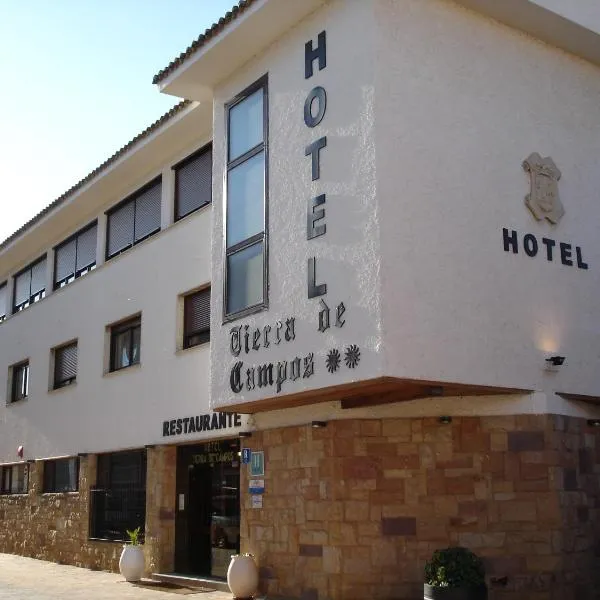 迪阿拉德坎波斯酒店，位于San Cristóbal de Boedo的酒店