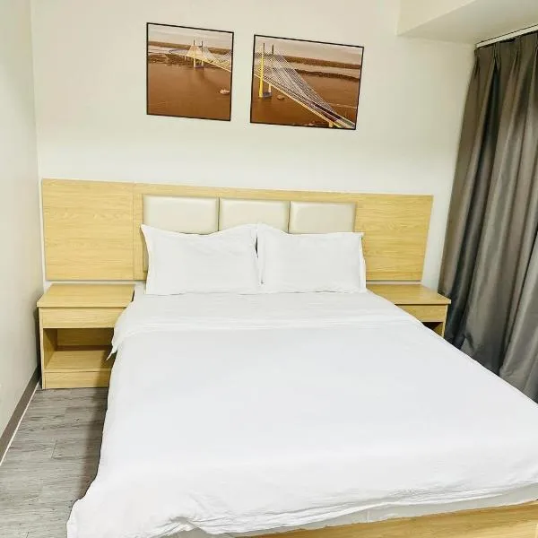 La Chicka Staycation in Coast Residences，位于马尼拉的酒店