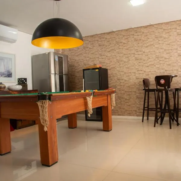 Guarapari Praia de Peracanga Bacutia frente para o Mar，位于瓜拉派瑞的酒店