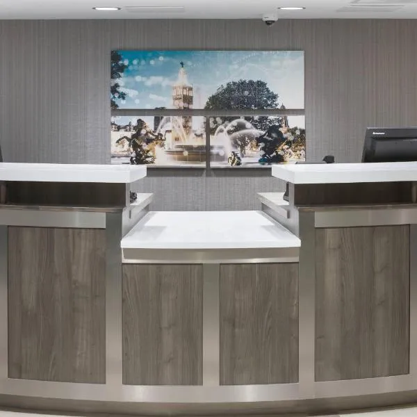 堪萨斯城乡村俱乐部广场酒店，位于堪萨斯城的酒店