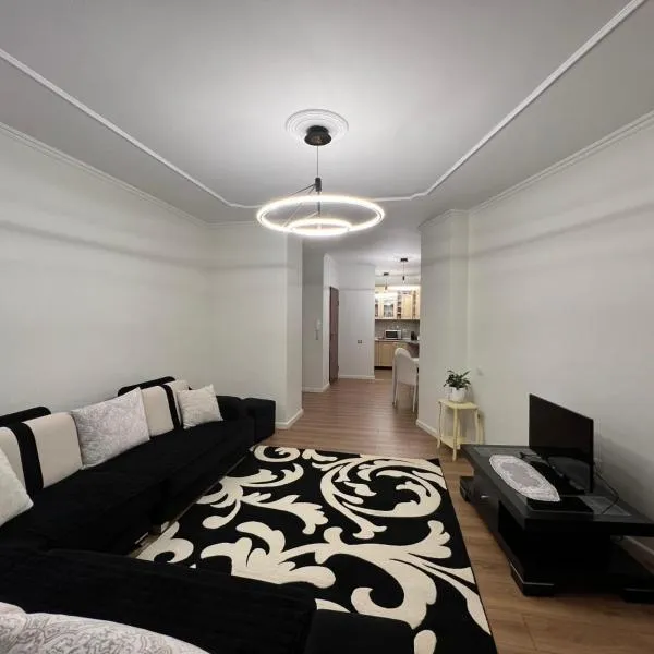 Home Sweet Home Apartament，位于Kashar的酒店