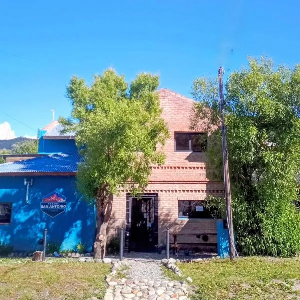 Posada San Antonio，位于厄尔查尔坦的酒店