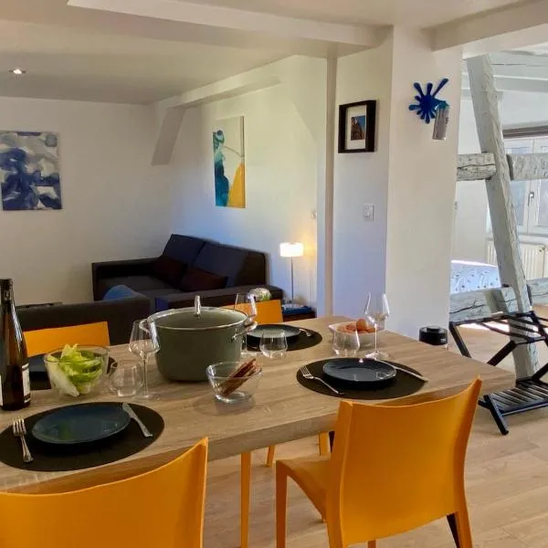 DUPLEX Le 12 - Appartement avec terrasse dans le vignoble - 5 mn du centre de Colmar，位于韦托尔塞姆的酒店