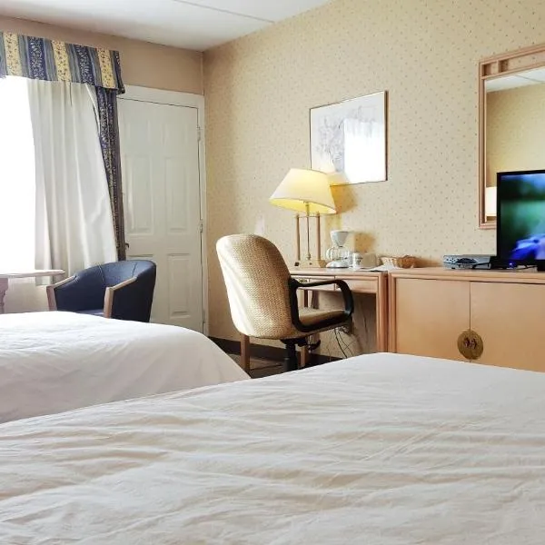 Hotel Motel Penn-Mass，位于三河城的酒店