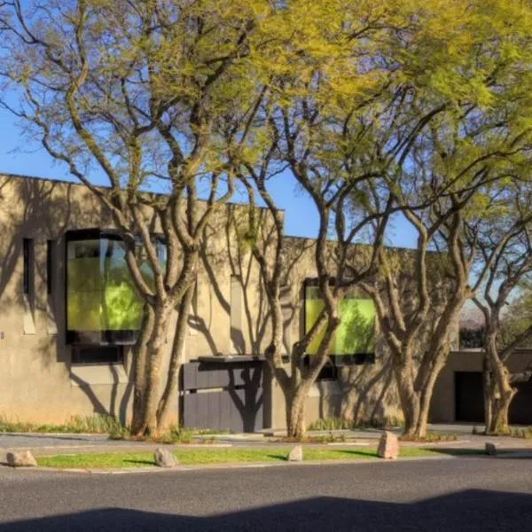 The Hamilton Boutique Hotel，位于约翰内斯堡的酒店