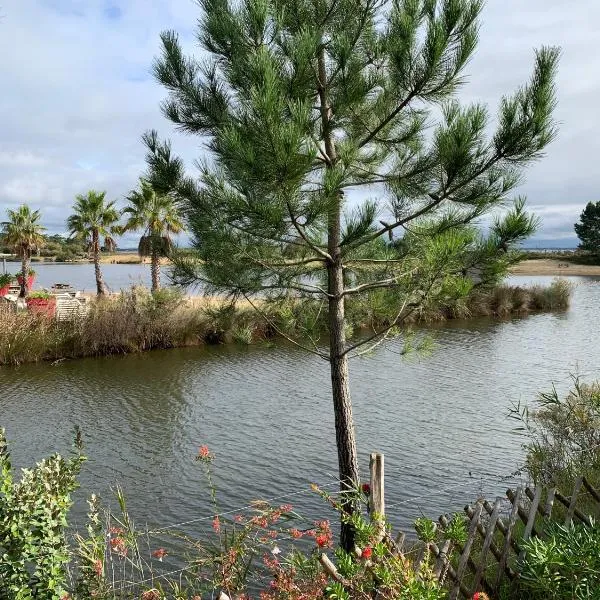 Siblu Village Les Viviers Bassin d'Arcachon mobile home neuf climatisé 3 chambres，位于雷日卡普费雷的酒店