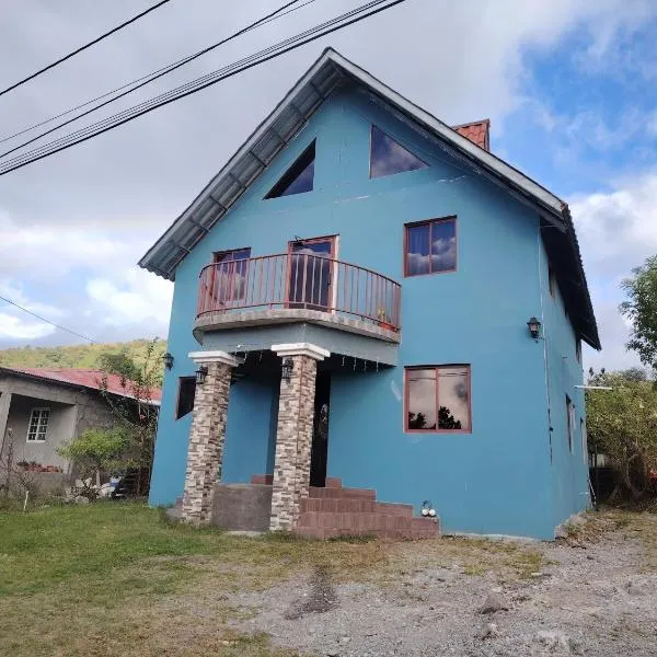 Cabaña Falda del Volcán Barú Planta alta，位于Paso Ancho的酒店