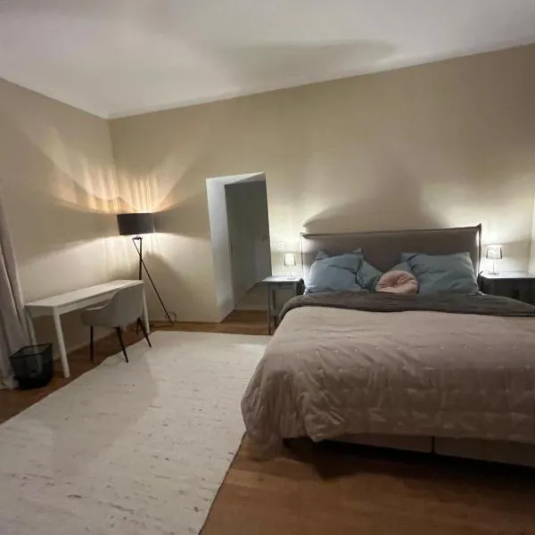 Masionette Wohnung in Weinregion 30 min südlich von Wien，位于贡波尔德斯基兴的酒店