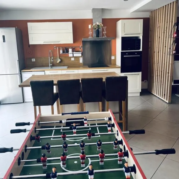 Chez Hélène et Jérémy，位于蒙塔日的酒店