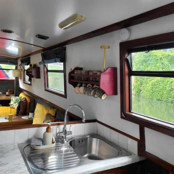 Comfy Canal in Little Venice for Family & Friends，位于伦敦的酒店