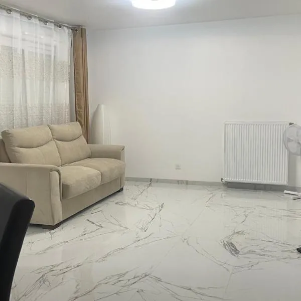 Maison type appartement RDC，位于略桑的酒店
